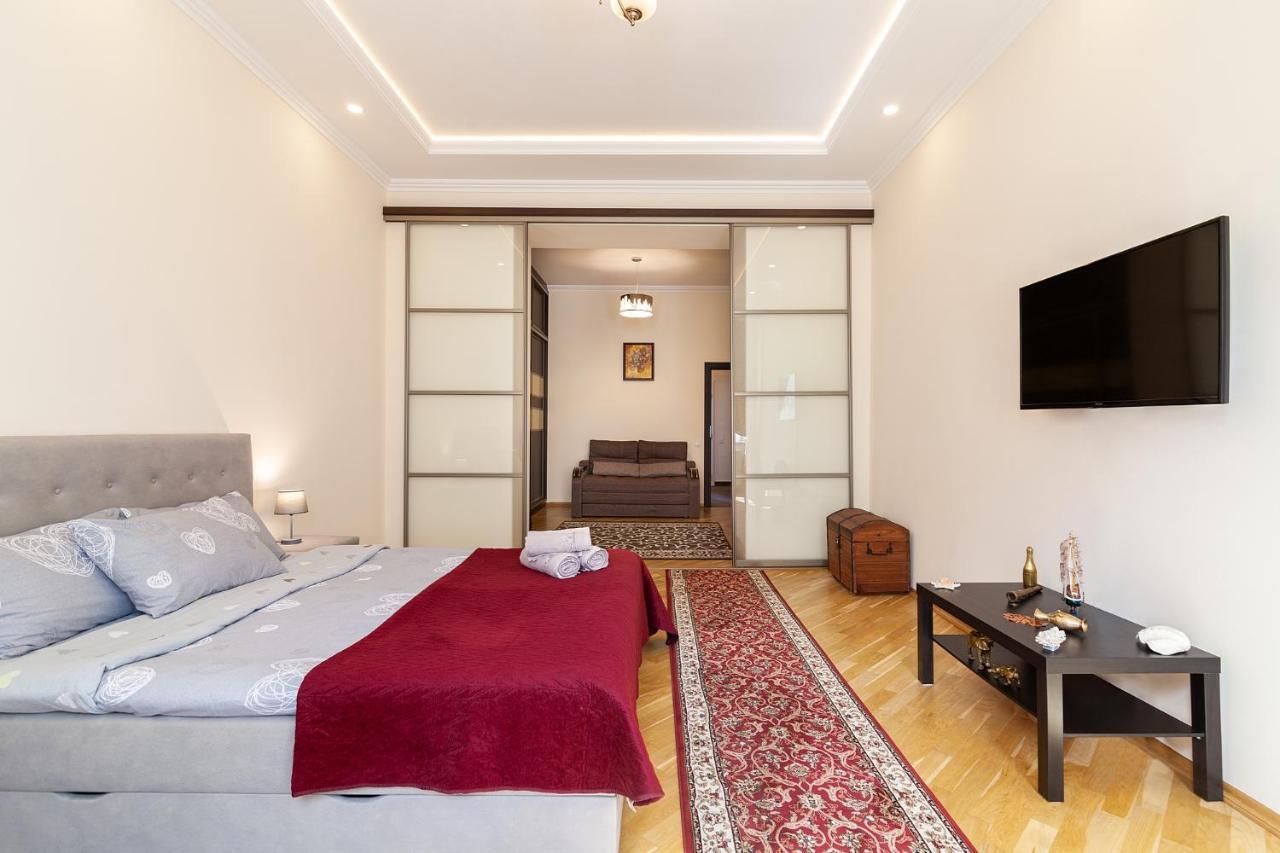 Apartment On Tamanska - Вулиця Дарії Гусяк Lviv Exterior photo