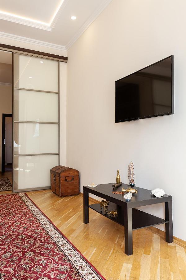 Apartment On Tamanska - Вулиця Дарії Гусяк Lviv Exterior photo
