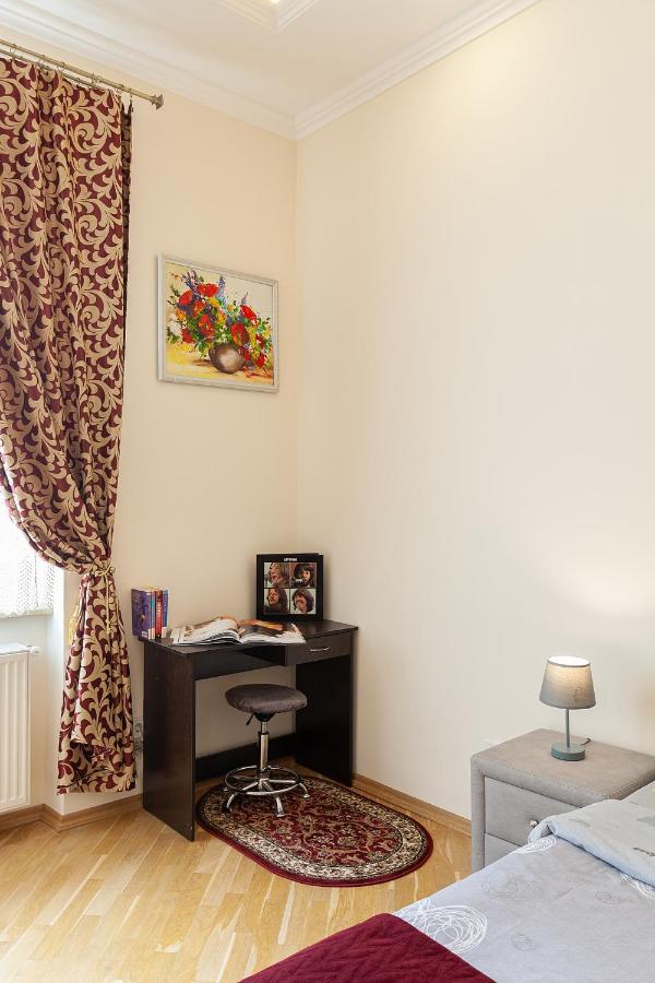 Apartment On Tamanska - Вулиця Дарії Гусяк Lviv Exterior photo