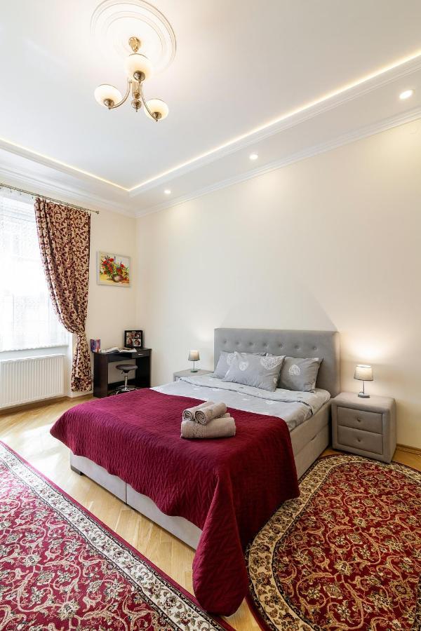Apartment On Tamanska - Вулиця Дарії Гусяк Lviv Exterior photo
